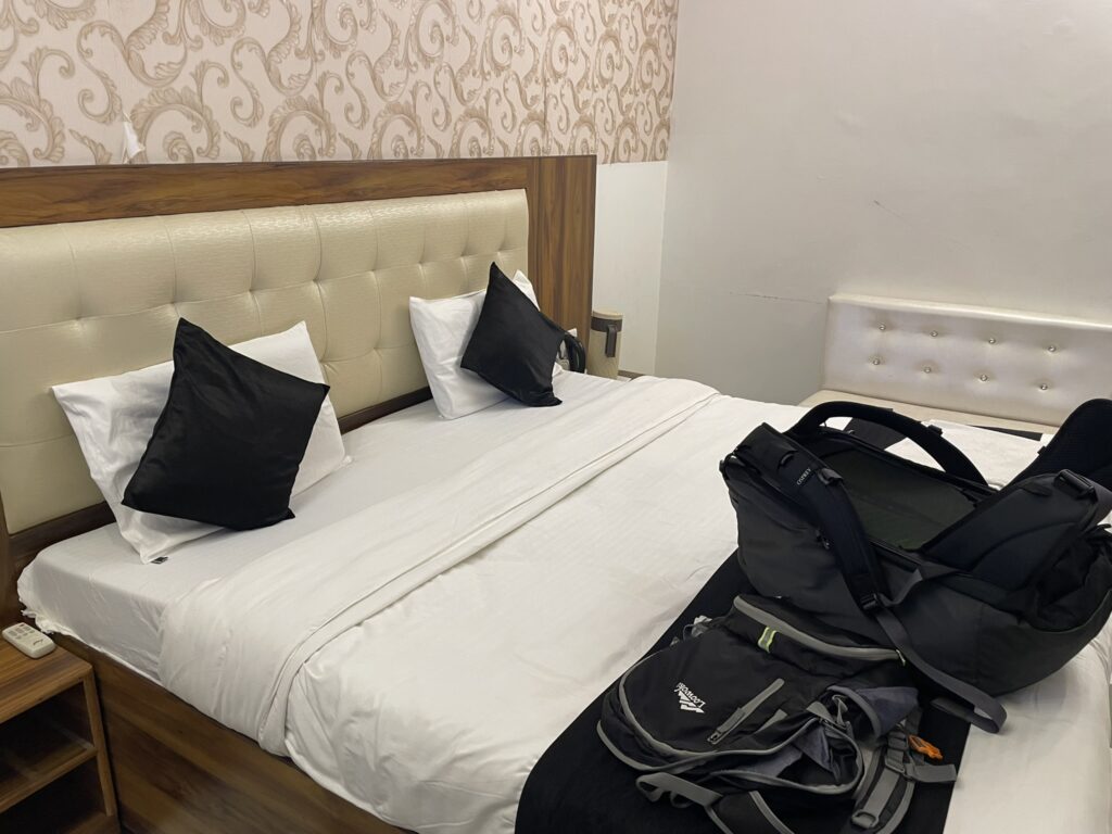 ホテルシッダルータの冷房付き客室